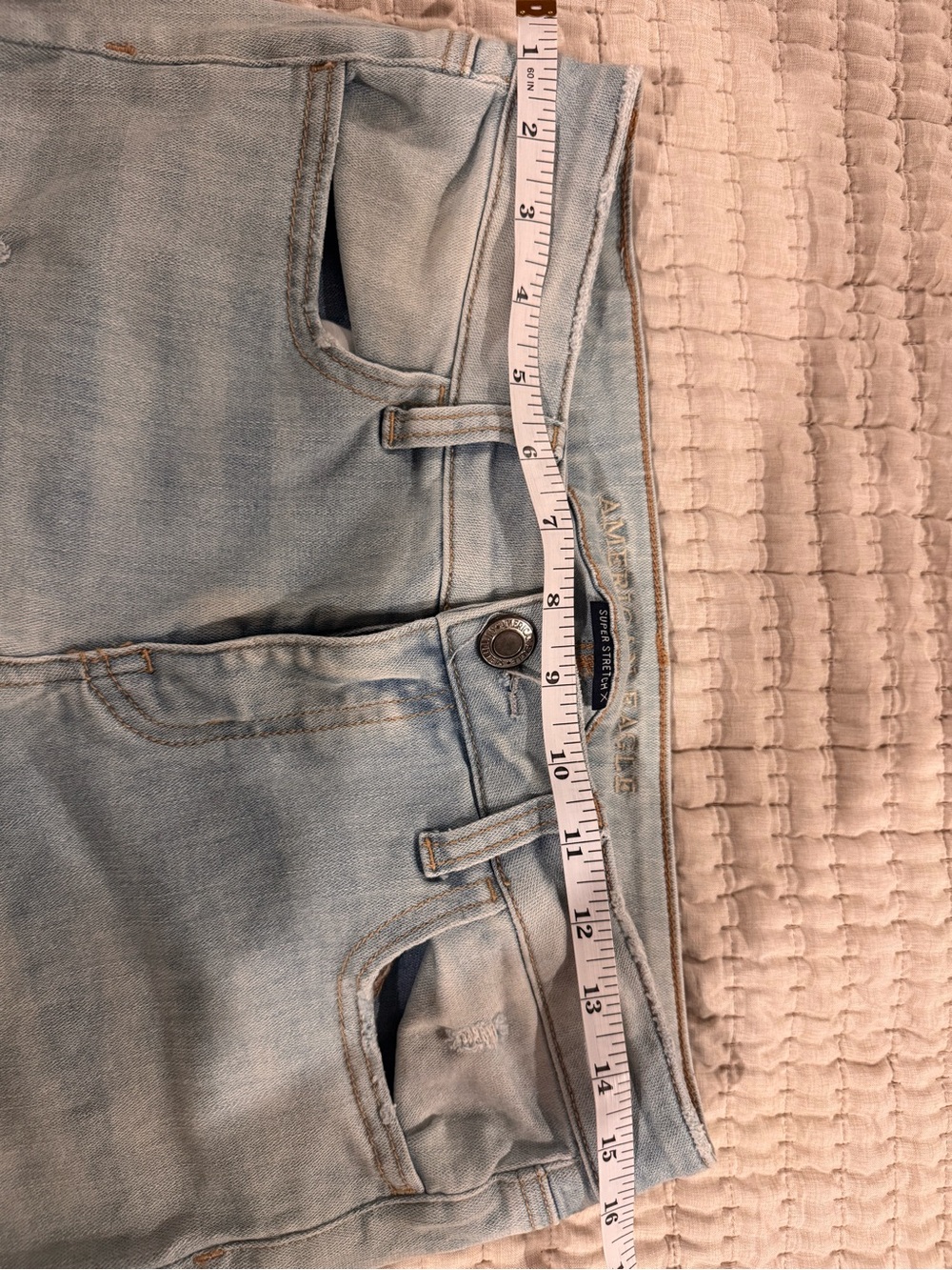 American Eagle Outfitters Light Blue Distressed Skinny Jeans - Picture 3 of 5